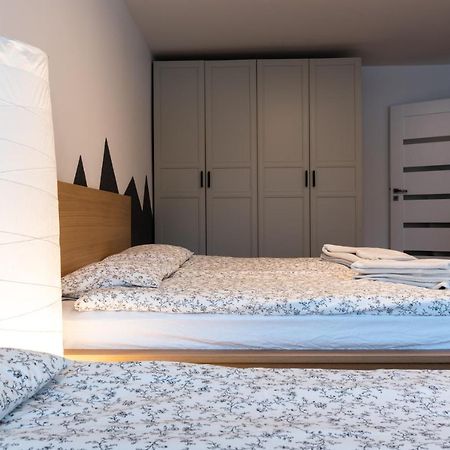 Apartament Staniszewski ชกลาร์สกา ปอเรมบา ภายนอก รูปภาพ
